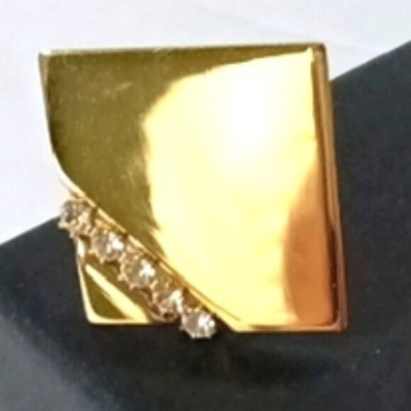 Gold Tone ¾" Square CLIP-ON Earrings w/ 5‎ Faux Diamonds Crossing Corner of Each - Picture 4 of 5